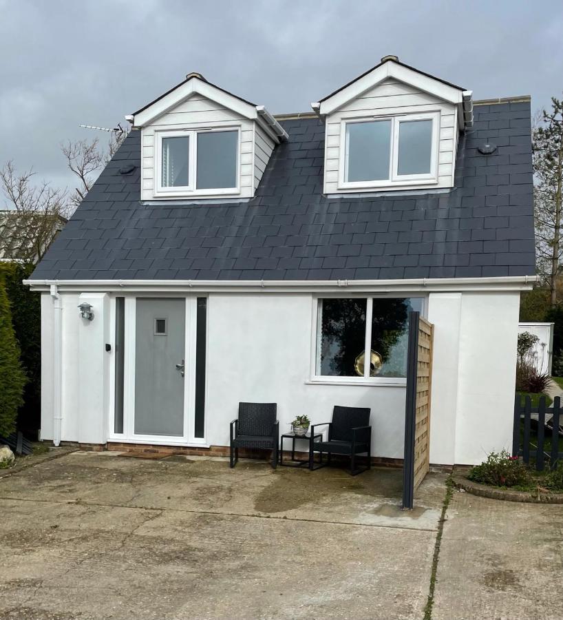 The Bolt Hole Hythe Panoramic Coast And Sea Views Villa ภายนอก รูปภาพ